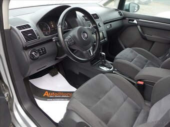 Volkswagen Touran 1,6 TDI KAMERA, TAŽNÉ, VÝHŘEV - 5