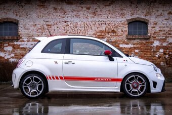 Abarth 500 1.4T 99kw MT/5 2009 - 5