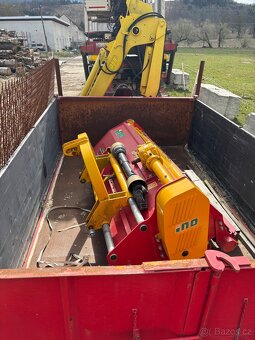 Hakový kontajner s HR - 5