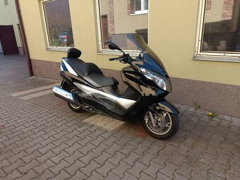 Suzuki Burgman 400 - 5