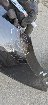 Pravy predni blatnik skoda superb III - 5