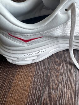 Běžecké boty Hoka Bondi 8 - 5