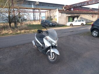Suzuki burgman 125 - 5