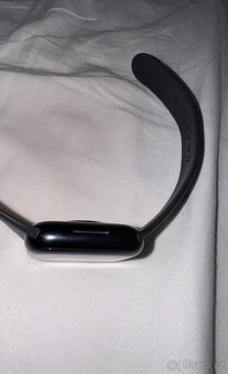 Apple Watch Series 8, GPS, 41mm z temně inkoustového hliníku - 5