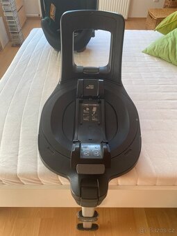 Britax RÖMER Baby safe I-size 3 + otočná báze - 5