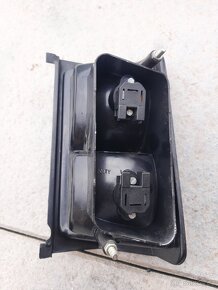 Nový přední blinkr Fiat 125p - 5