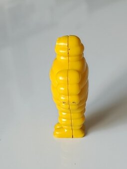 retro panacek Michelin - Bibendum, 6cm, zluty - 5