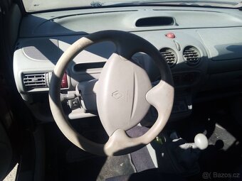 Renault twingo, 1.2 , 43 kw , r.v 2000 - 5