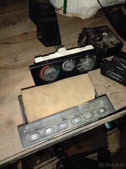 Lancia thema páčky, ovladače, klima panely - 5