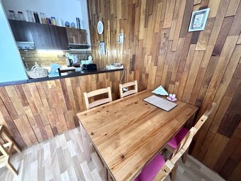 Prodej bytu 4+kk, včetně garáže, dílny a menší zahrady v Par - 5