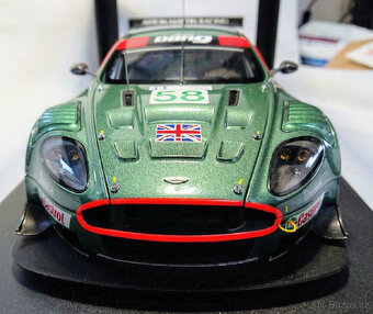 1:18 Aston Martin DBR9 Sebring Lemans 2005 Autoart - 5