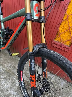 Sjezdové kolo Scott Gambler 710 2019 - 5