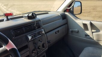 VW transportér T4 long 6 míst 2.5 tdi 74 kW - 5