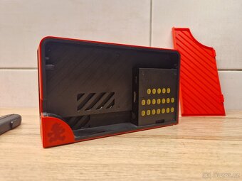 Nintendo Switch OLED – Mario Red Edition – krásný stav - 5