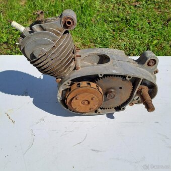Motory na moped Stadion - 5