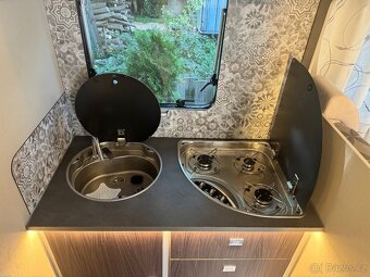 PRONÁJEM OBYTNÉ AUTO/OBYTŇÁK/KARAVAN 6 míst-6 jízda/6 spaní - 5