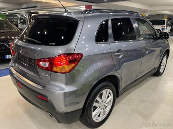 Prodám velmi zachovalé Mitsubishi ASX. - 5