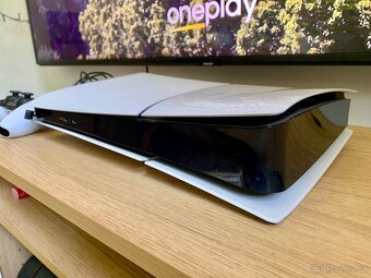 PS 5 Slim Digitál - 5