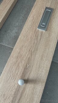 Šatní věšák / panel s výklopným háčkem, dub - 5