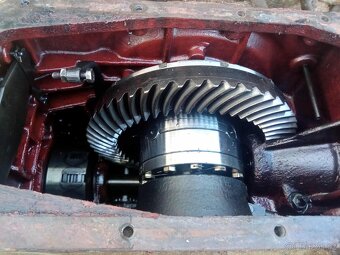 Převodovka Diferencial Zetor crystal 8011 - 5