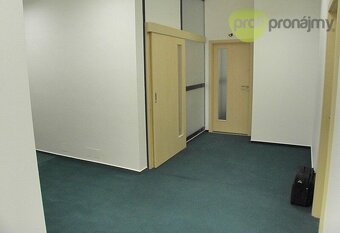Pronájem kanceláře 161 m² - 5