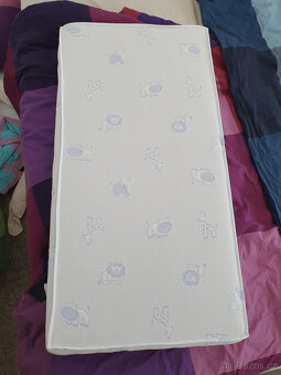 Dětská postýlka + matrace + mantinel - 5