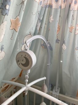 Hrací kolotoč nad postýlku - 5