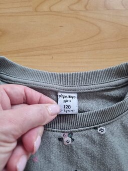 Holčičí set - vel. 128 - 5