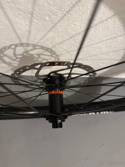 Zapletená kola Syncros XR2.5 6 Bolt - 5