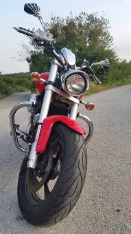 Suzuki Intruder M800 - 5