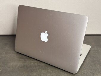 MacBook Pro 13'' 2015 / i5 / 8GB / 128GB SSD - DPH - 5