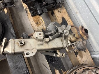 BMW F30/E90/F10 N47N N47d20c díly motoru - 5