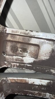 ALU zimni sada Vw 205/55 R16 91H - 5