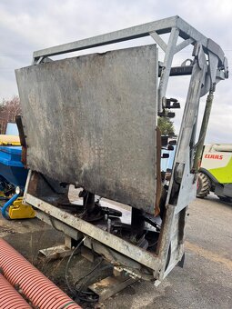 Rozmetadlo hnoje - nástavba Fliegel - 5