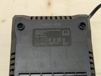 Bosch GAL 18v-40 nabíječka - 5