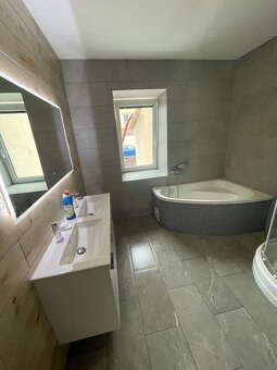 Prodej bytu 4+kk - 5