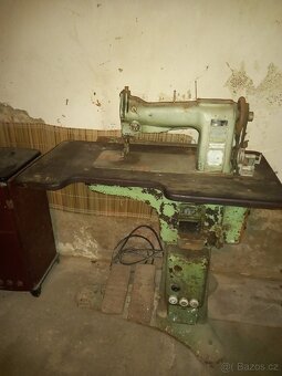 Průmyslový šicí stroj SVIT Gottwaldov (1958) - 5