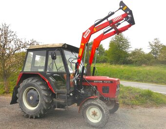MONTÁŽ ČELNÍHO NAKLADAČE NA TRAKTORY ZETOR-. - 5