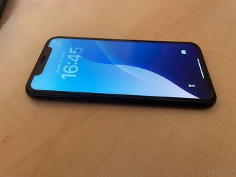 Iphone Xr - 5