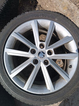 Alu kola 6,5Jx17H2, 5x112, ET49 orig. Škoda Octavia 3 - 5