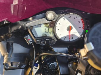 YAMAHA YZF-R6 RJ09 ROK 2005 - 5