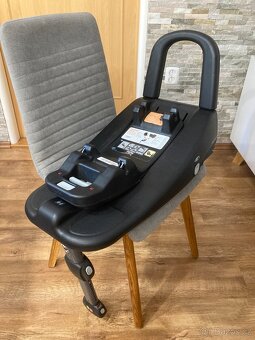 Dětská autosedačka (vajíčko) JOIE i-Snug + Isofix báze - 5