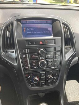 Opel Astra J SportsTourer - 5