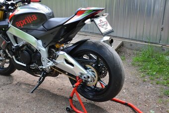 APRILIA TUONO 1100 FACTORY V4 - 9991km - 5