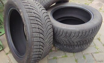 Prodám zimní pneu 195/55 R16 - 5