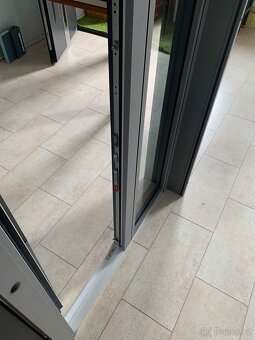 PVC terasové dveře + venkovní žaluzie - 5