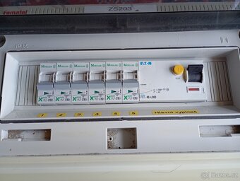 Zásuvková skříň, Přenosný elektrický rozvaděč Famatel - 5