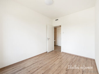 Pronájem bytu 2+kk, Počernická, Strašnice, 22000 Kč/měs, 39 - 5