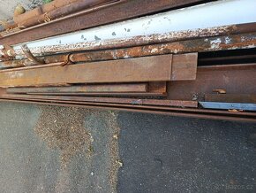 Hutní materiály . tyče kruhové,profily atd - viz foto + HEB - 5