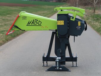 Štěpkovač špalíkovač za traktor s řemenovým převodem - 5